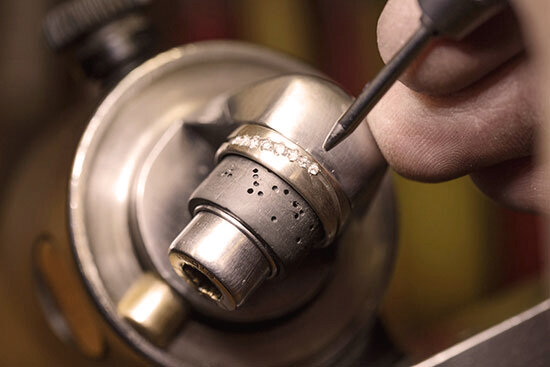 実は、相場より安い？フルオーダーメイドの結婚指輪