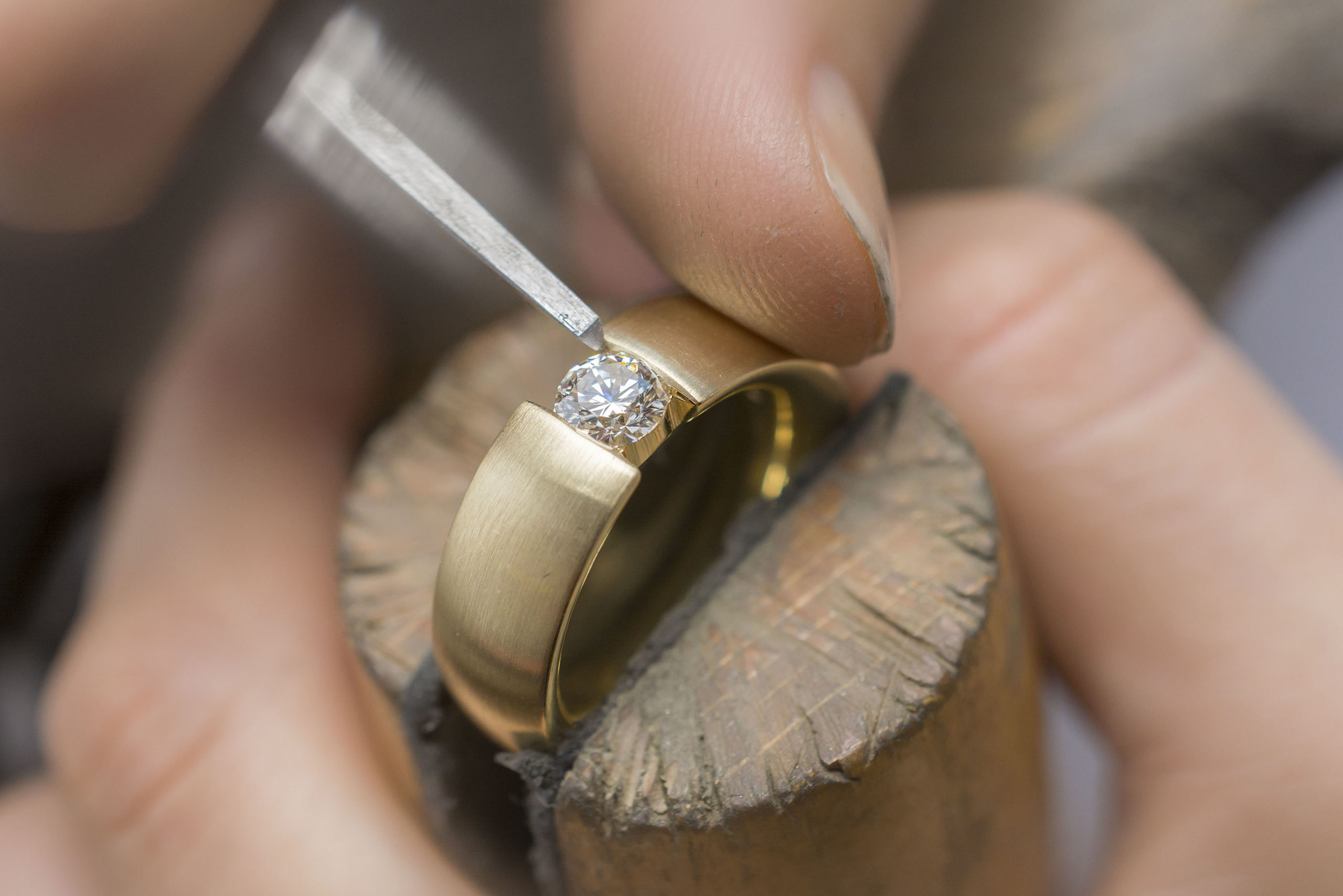 アクレードについて